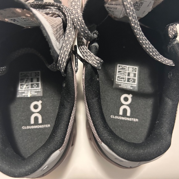 On Cloudmonster Cinder/Fog - Picture 3 of 9